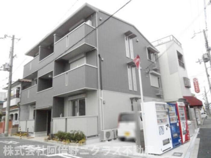 ヴィラ　クロシェットの物件外観写真