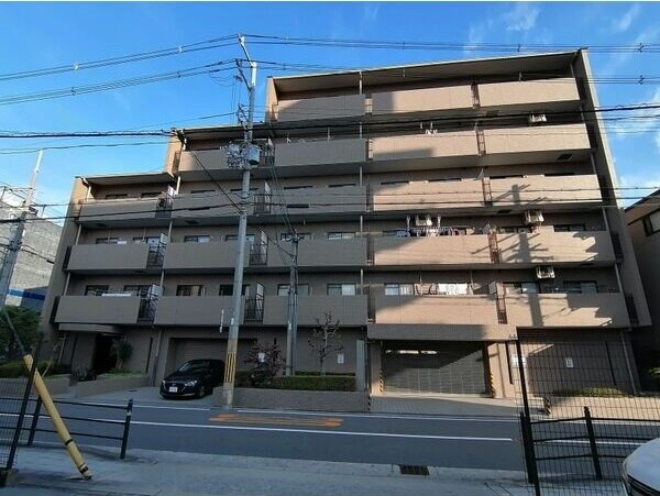 フォレスタ育和の物件外観写真