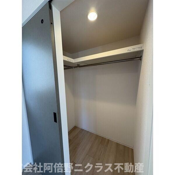 シャテーニュ上本町の物件内観写真