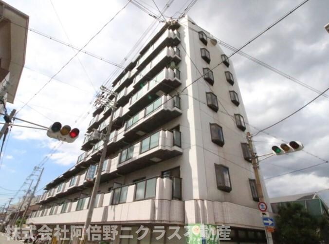 サンライフの物件外観写真