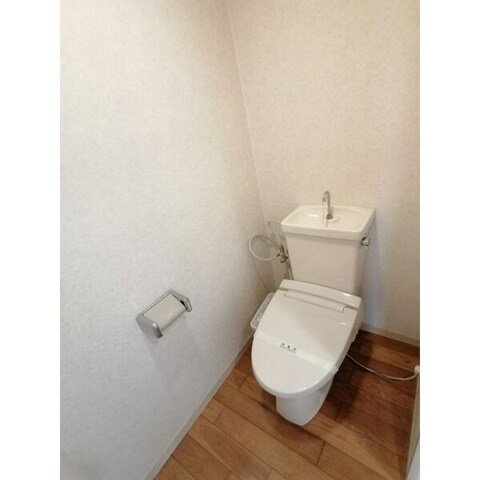 エイチ・ツー・オー今川の物件内観写真