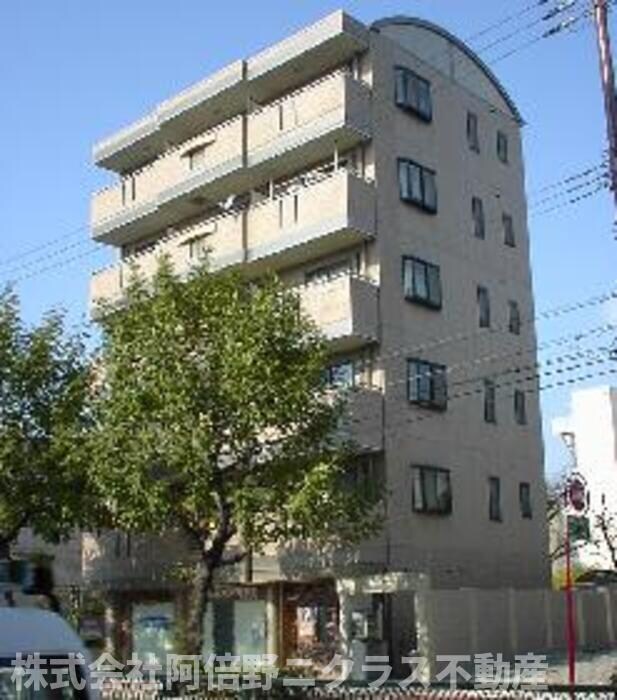 プランドールの物件外観写真