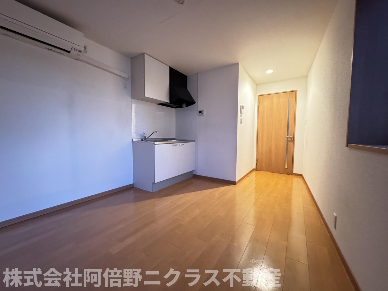 昭和町カーベーセの物件内観写真