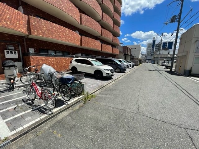 ロイヤルコート生江の物件外観写真