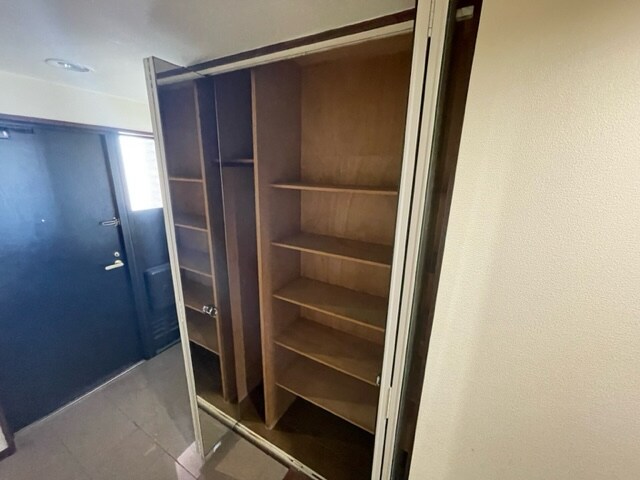 ロイヤルコート生江の物件内観写真