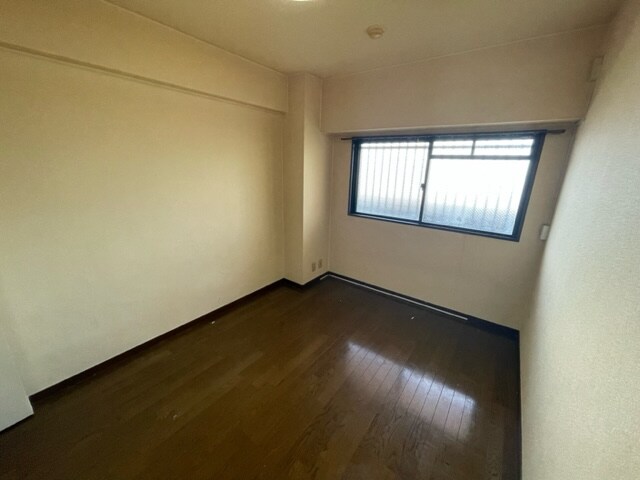 ロイヤルコート生江の物件内観写真