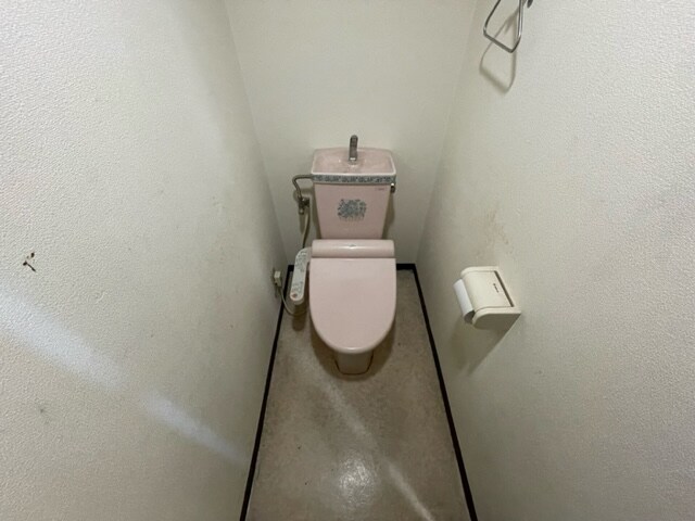 ロイヤルコート生江の物件内観写真