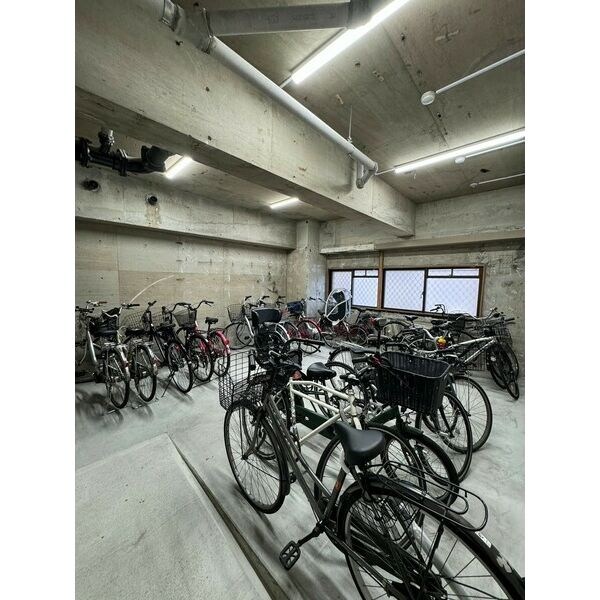 Belong千林(旧千林ロイヤルハイツ)の物件外観写真