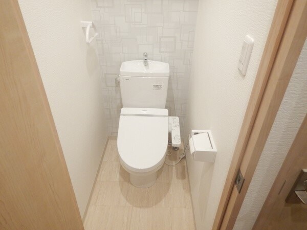 土居駅 徒歩5分 2階の物件内観写真