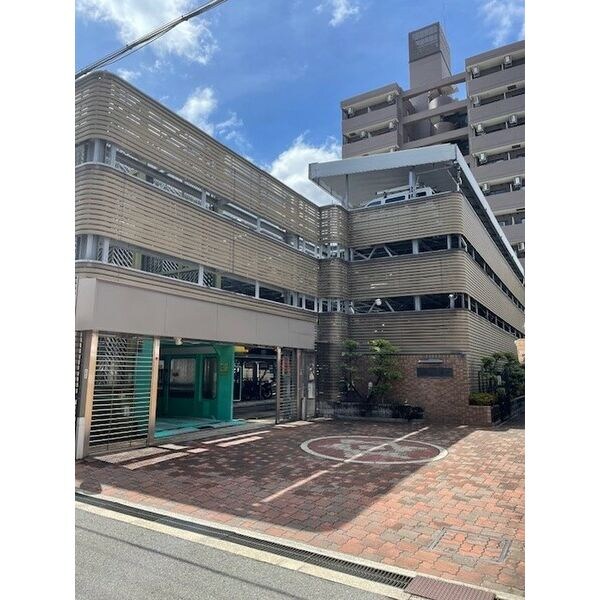 ウエストポイントの物件外観写真