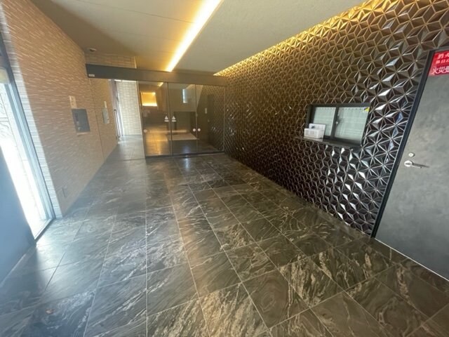 W.O.B.KYOBASHIの物件外観写真