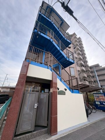 ライフモリ２号館の物件外観写真