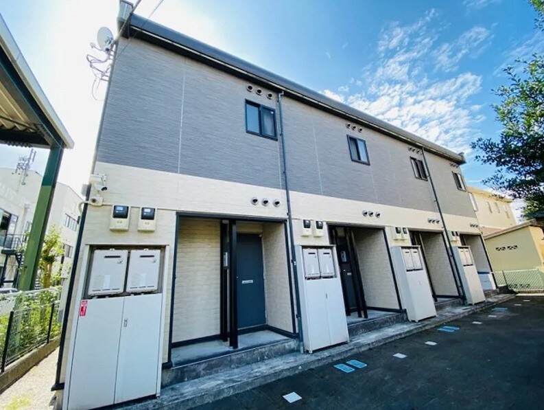 町田駅 バス20分  忠⽣⼆丁⽬下車：停歩1分 2階の物件外観写真