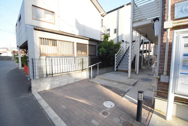 レオネクストセレンディップ久末の物件外観写真