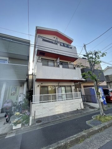 フラット佐藤の物件外観写真