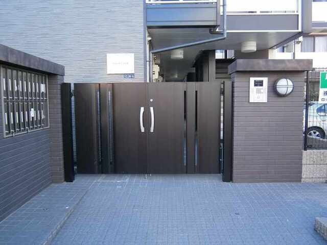 レオパレス２１リバーアイランドの物件外観写真