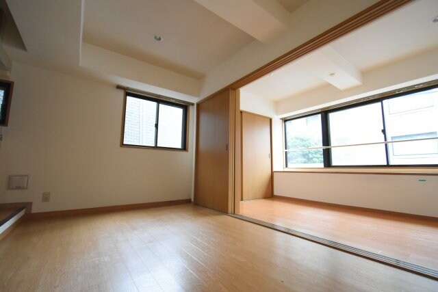 ジュネス西麻布の物件内観写真