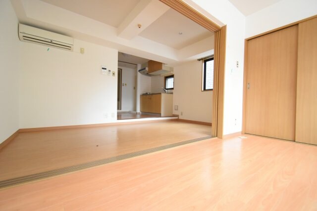 ジュネス西麻布の物件内観写真