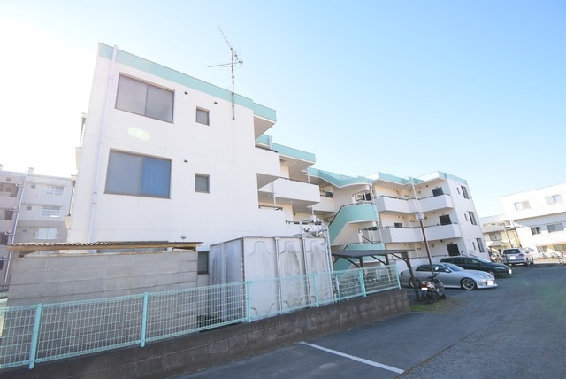 スペリアル吉田の物件外観写真