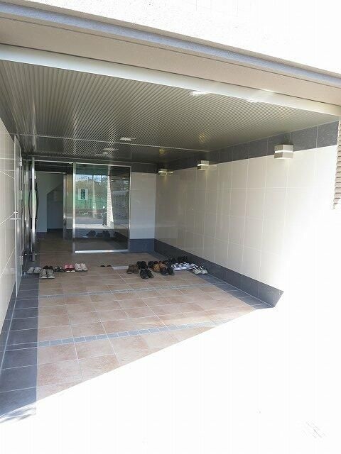 エムロードの物件外観写真