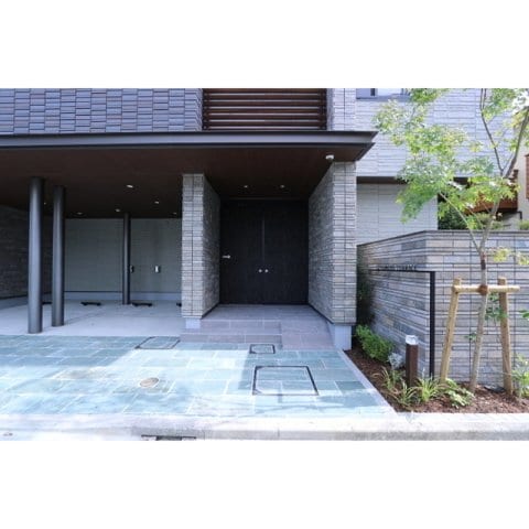 ロングウッドテラスの物件外観写真