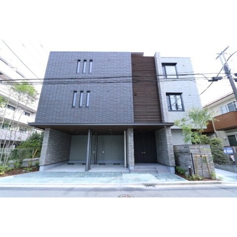 ロングウッドテラスの物件外観写真