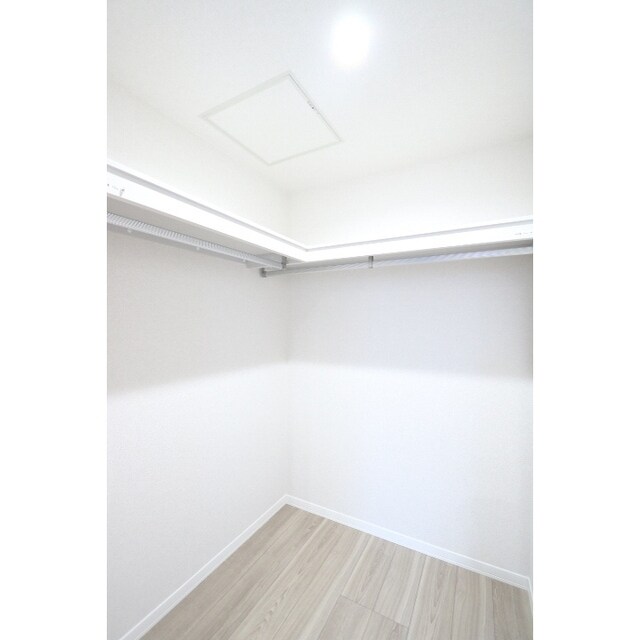 ロングウッドテラスの物件内観写真