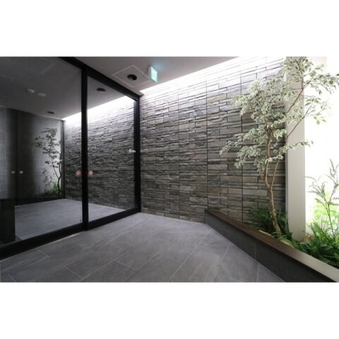 ロングウッドテラスの物件外観写真