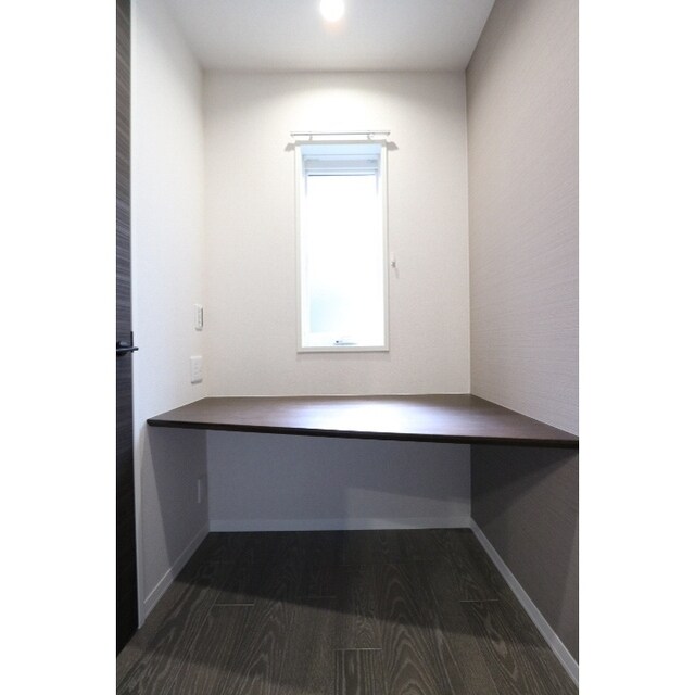 ロングウッドテラスの物件内観写真