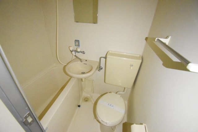 キャッスル旭ヶ丘A棟の物件内観写真