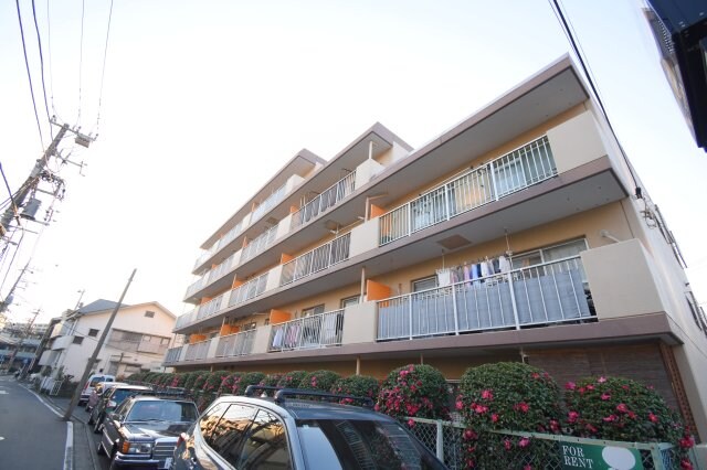 フローラレジデンスの物件外観写真