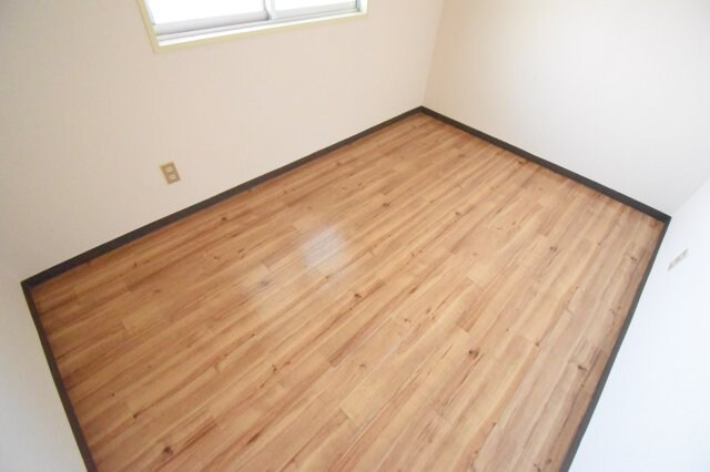 フローラレジデンスの物件内観写真