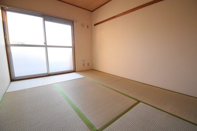 フローラレジデンスの物件内観写真