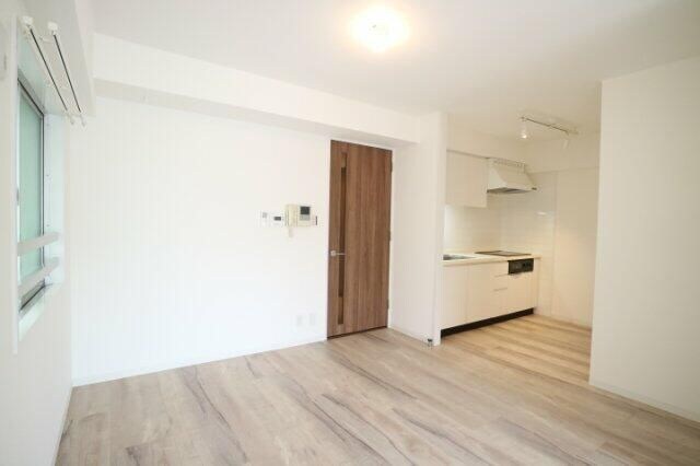 武蔵小杉駅 徒歩4分 3階の物件内観写真