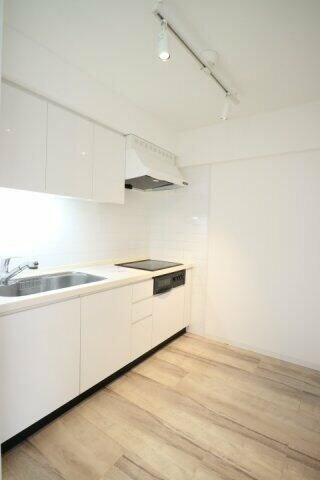 武蔵小杉駅 徒歩4分 3階の物件内観写真