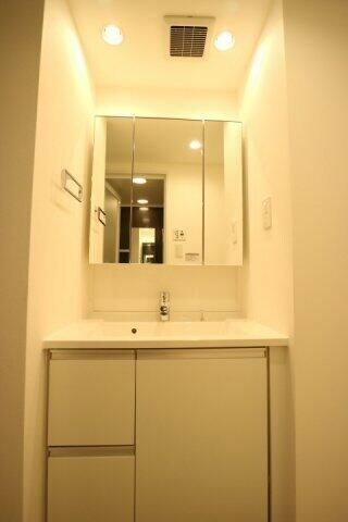 武蔵小杉駅 徒歩4分 3階の物件内観写真