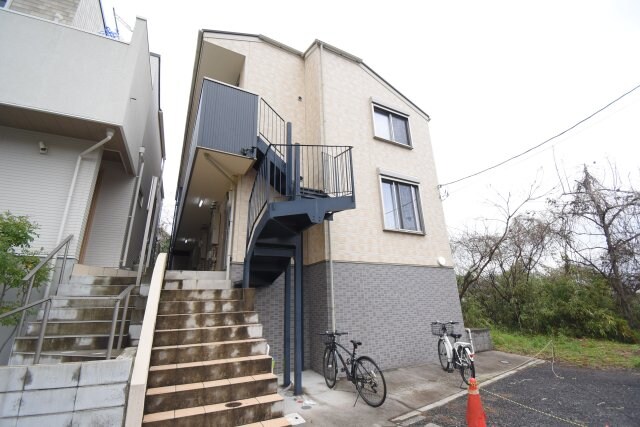 SKT生田の物件外観写真