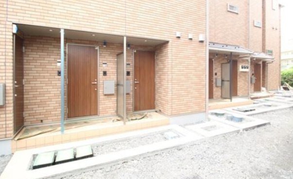 Ｌｕｓｔ　Ｓｔｒａｈｌの物件外観写真