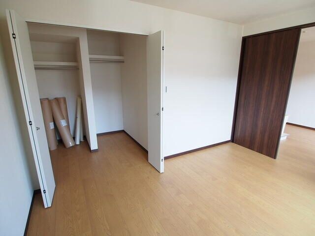 Ｌｕｓｔ　Ｓｔｒａｈｌの物件内観写真