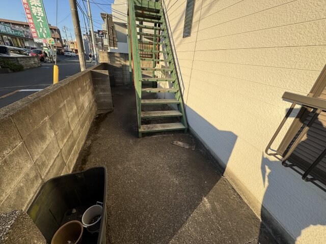 武蔵新城駅 徒歩5分 1階の物件外観写真