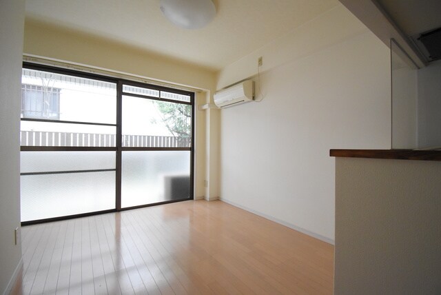 ホワイトレジデンス鷺沼の物件内観写真