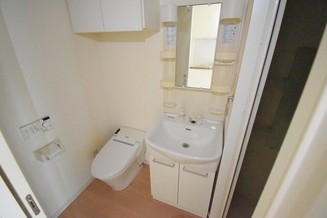 ホワイトレジデンス鷺沼の物件内観写真