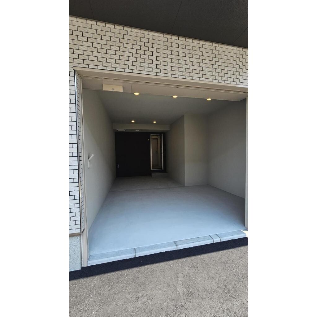 鶴ケ峰駅 徒歩25分 1階の物件外観写真