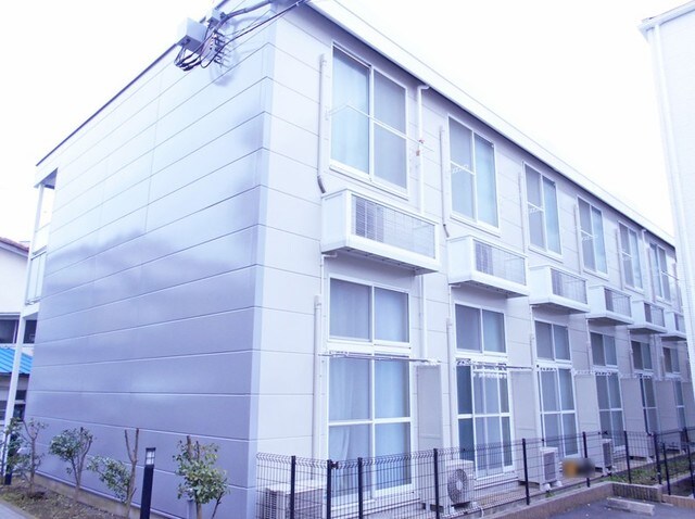 レオパレスレアルの物件外観写真