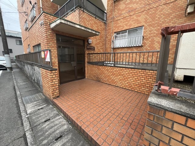 城所マンションの物件外観写真