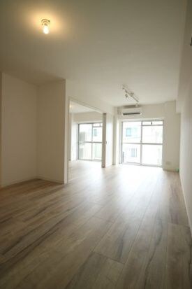 プライムアーバン武蔵小杉comodoの物件内観写真