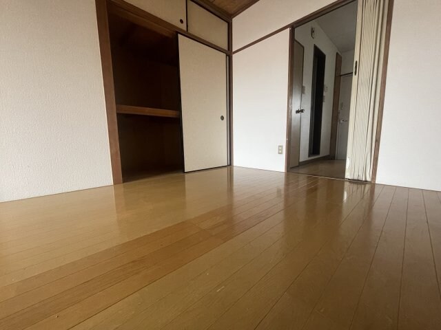 レジデンスニシイ　2号棟の物件内観写真