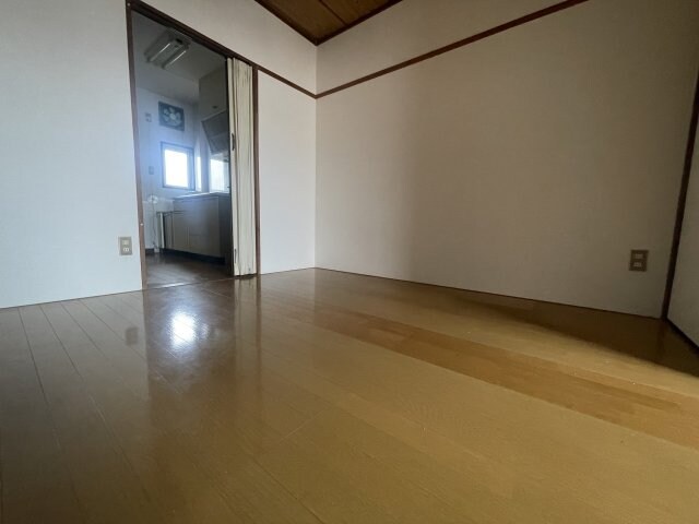 レジデンスニシイ　2号棟の物件内観写真