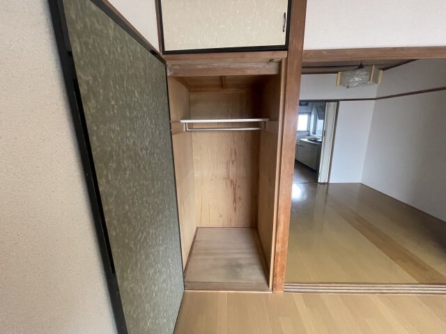 レジデンスニシイ　2号棟の物件内観写真