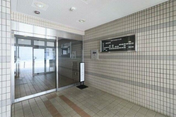 ライオンズマンション武蔵新城駅前の物件外観写真